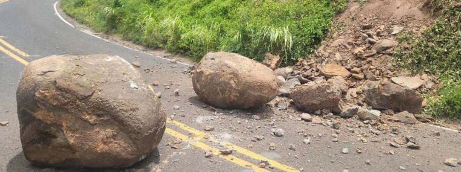 Kandy-Mahiyanganaya Main Road Reopened From Today